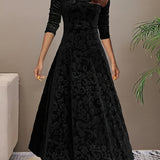Nina Rochie de Catifea