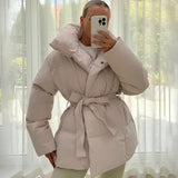 Jachetă puffer cu cordon