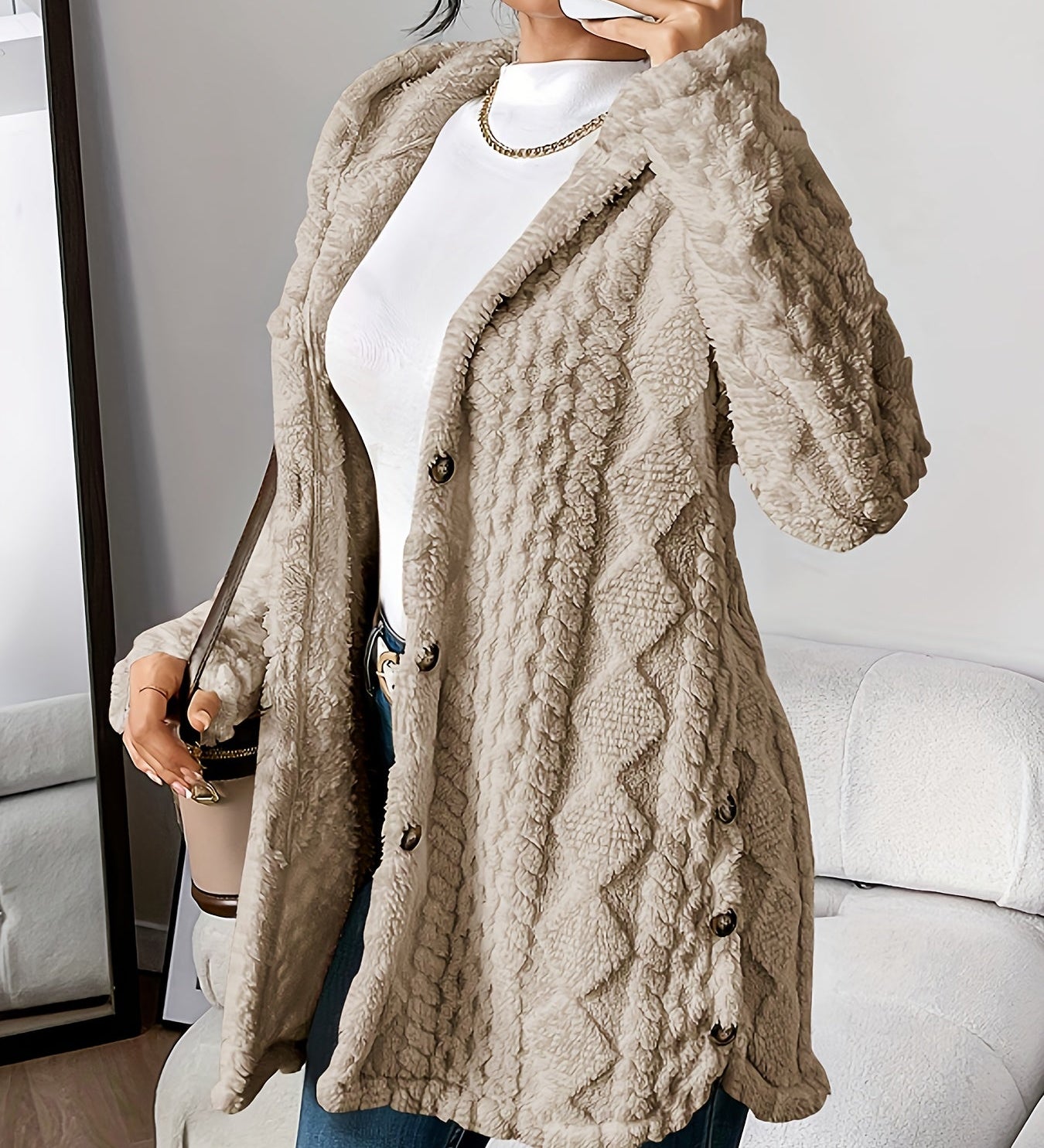 Cardigan pufos cu glugă