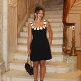 Elyse | Rochie mini minimalistă cu decolteu