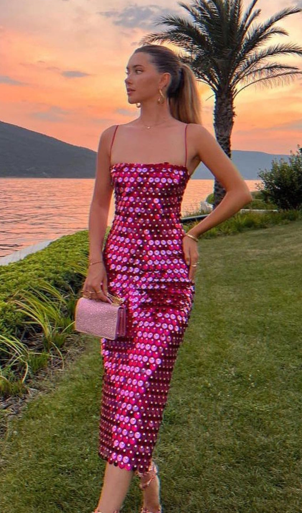Jocelyn | Rochie midi cu paiete