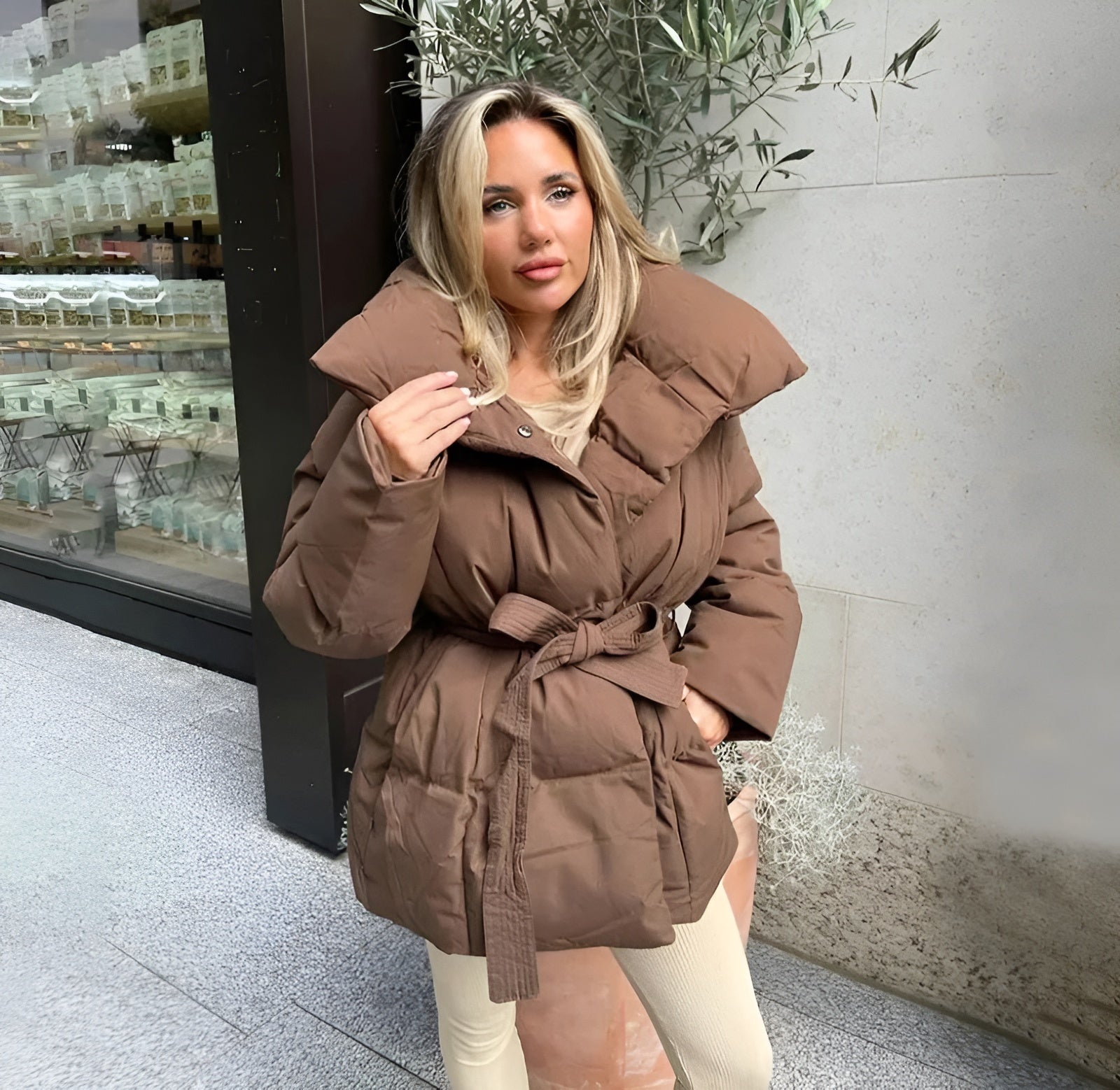 Jachetă puffer cu cordon