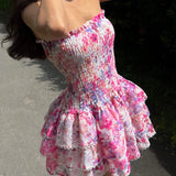 Rochie cu volane elegante