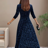 Nina Rochie de Catifea