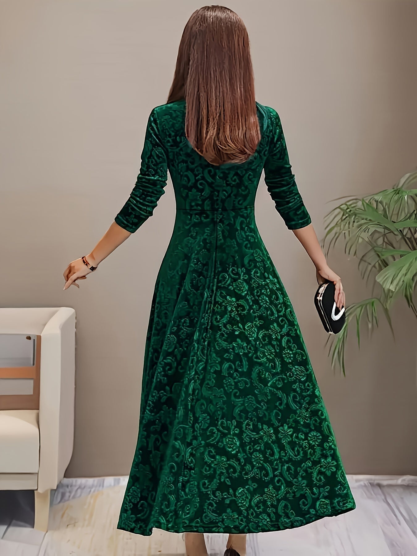 Nina Rochie de Catifea
