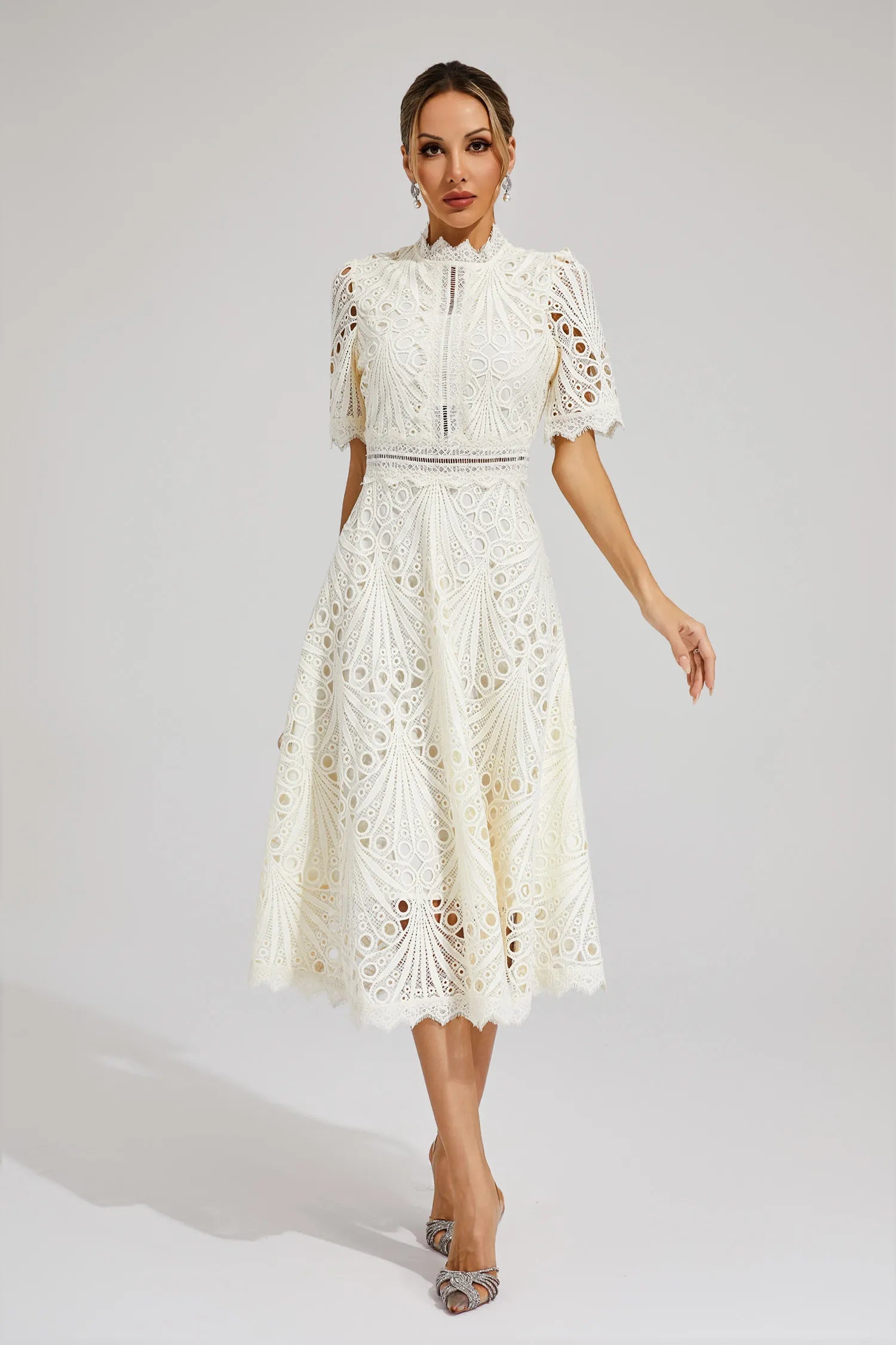 Hallie | Rochie midi din dantelă