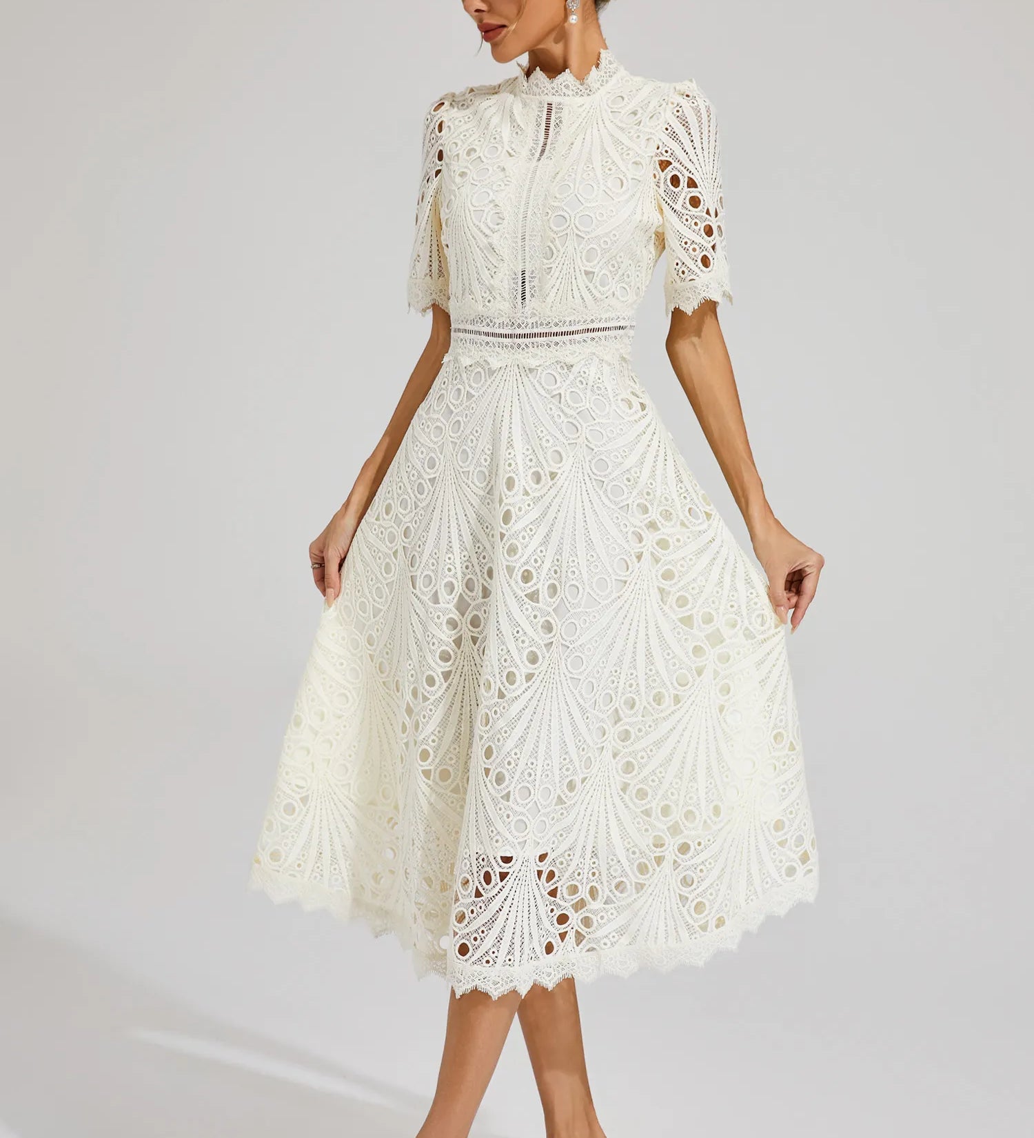Hallie | Rochie midi din dantelă