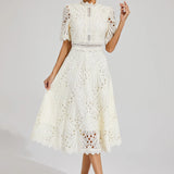 Rochie midi din dantelă