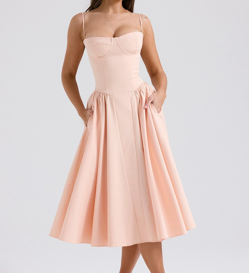 Claire | Rochie de vară care evidențiază