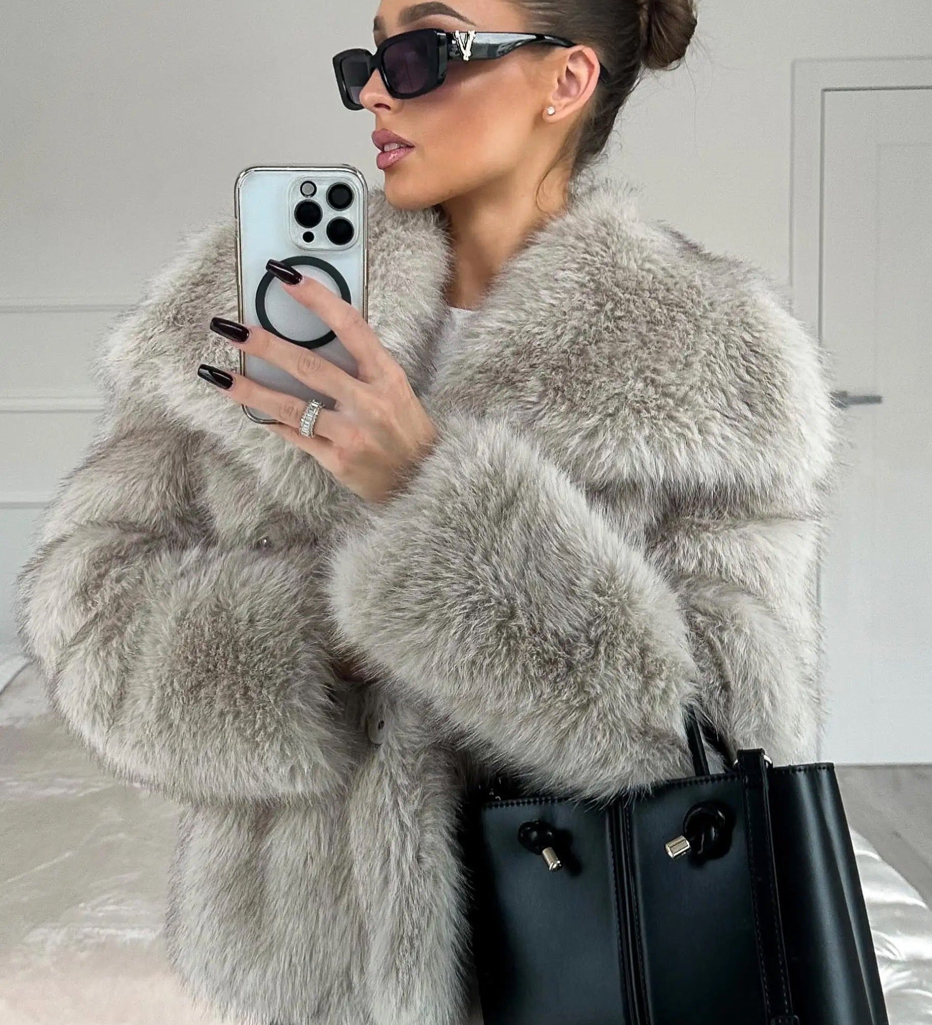 Ines | Jachetă elegantă din blană ecologică
