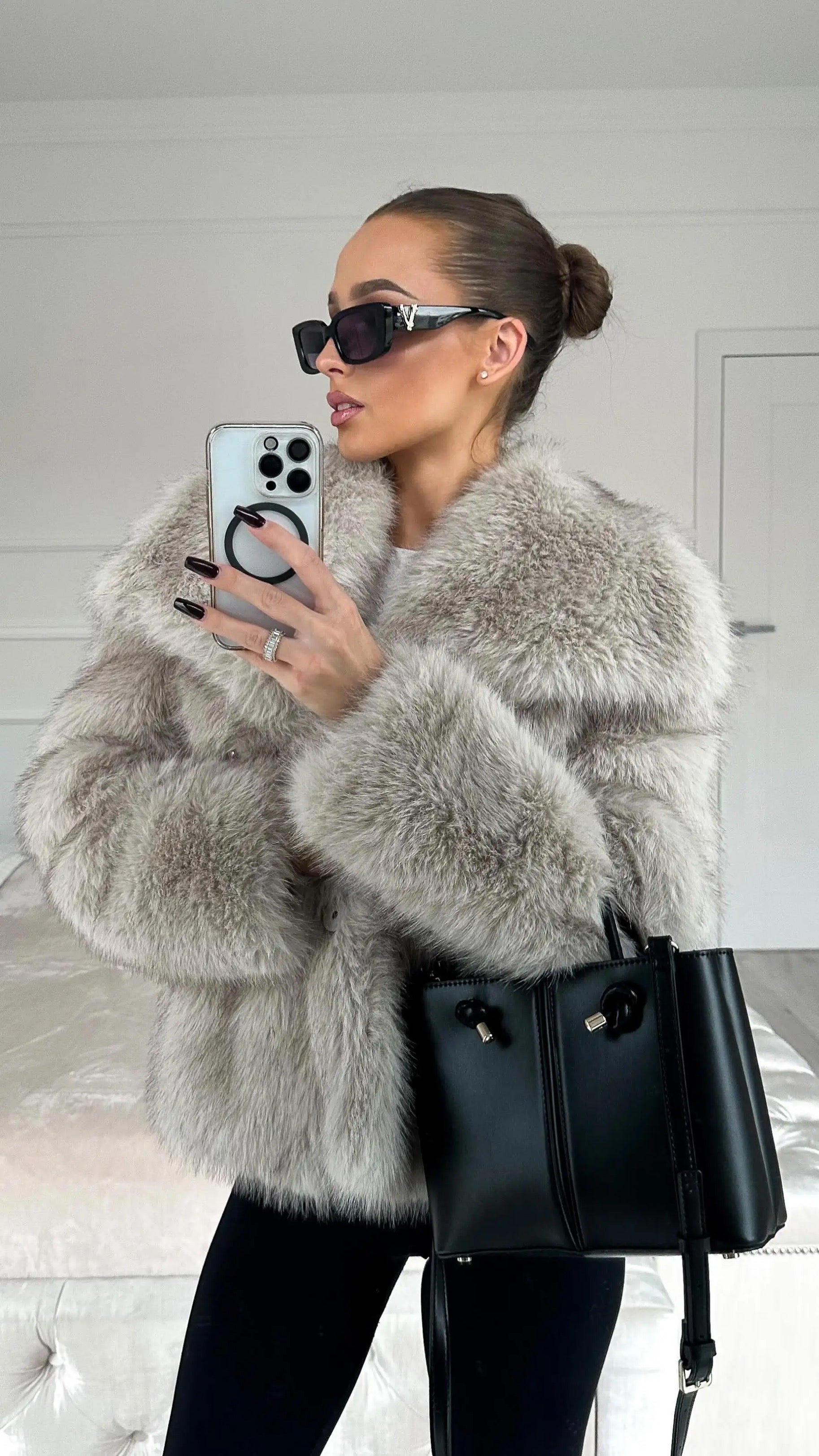 Ines | Jachetă elegantă din blană ecologică