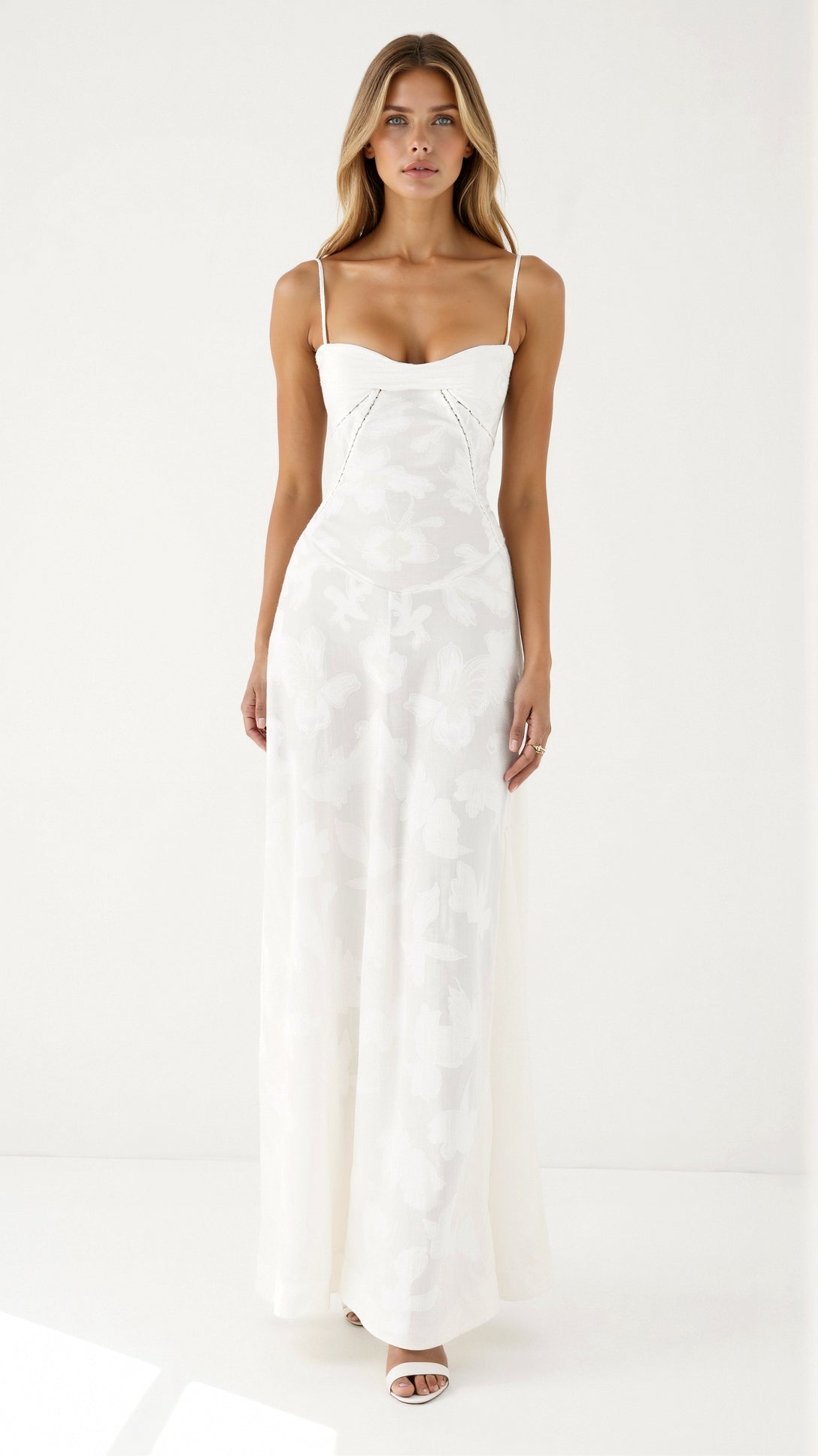 Amira | Rochie maxi din dantelă