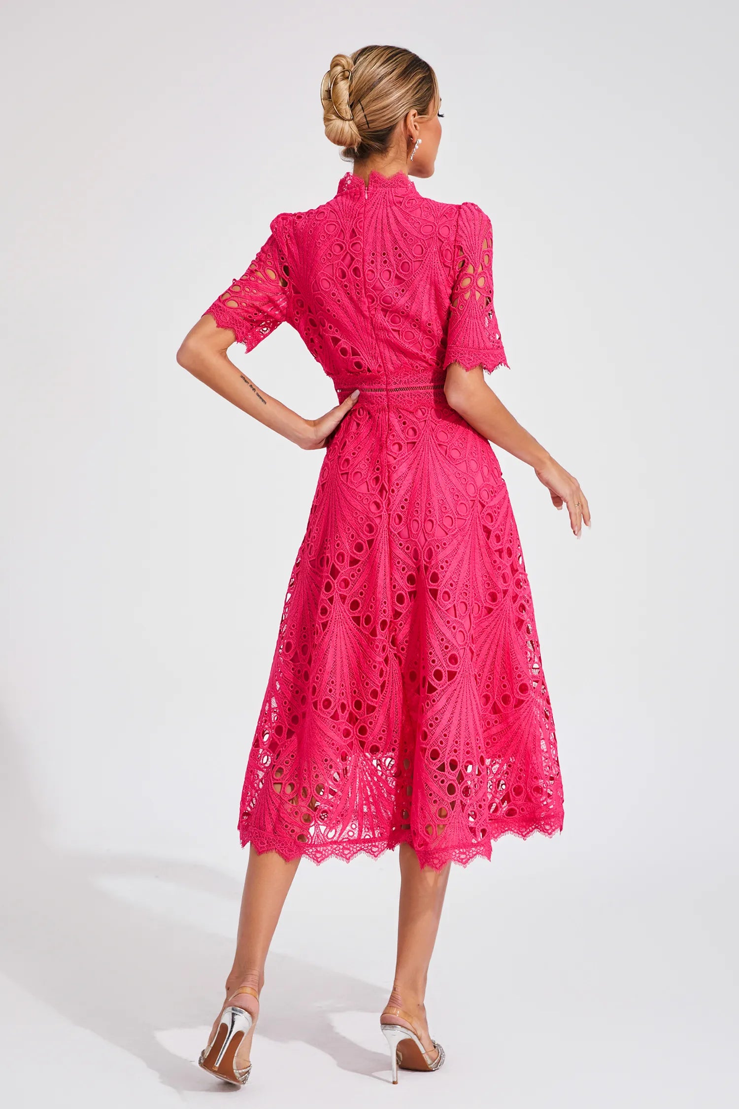 Hallie | Rochie midi din dantelă