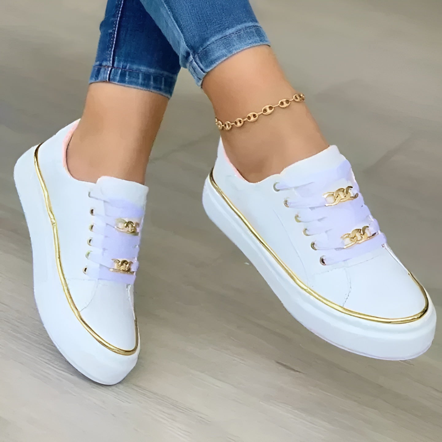 Lucy Sneakers moderni versatili