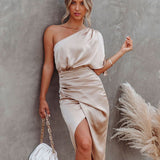 Rochie rafinată din satin