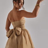 Esther Rochie elegantă modernă